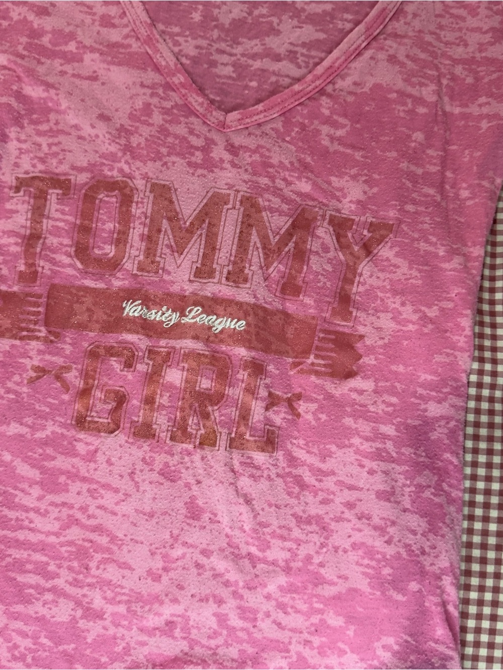 Y2K Tommy Hilfiger Pink V-Neck Graphic Tee - Picture 7 of 9